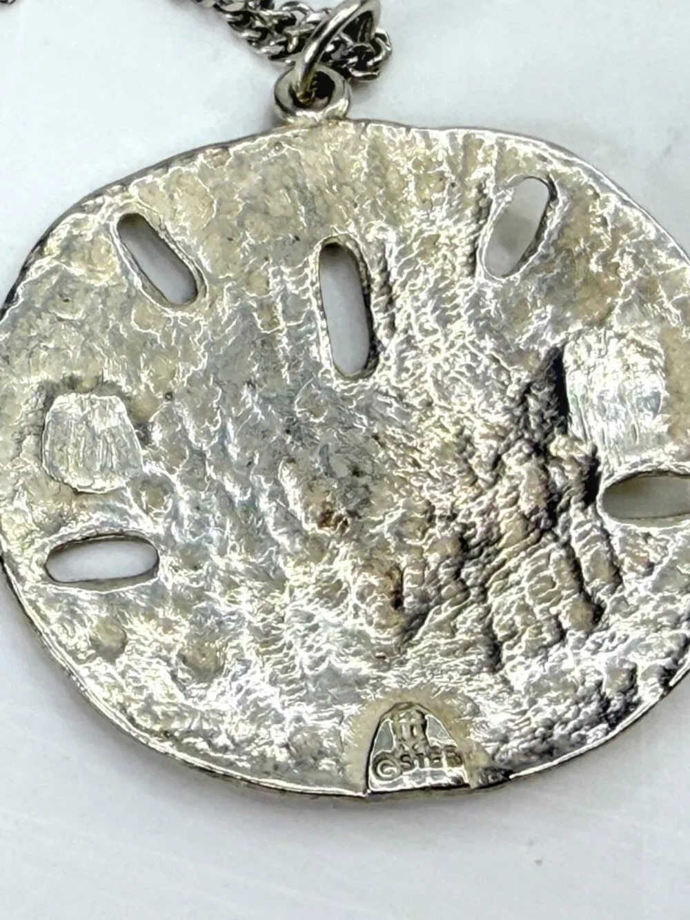 Retired James Avery Sterling Silver 1.75
